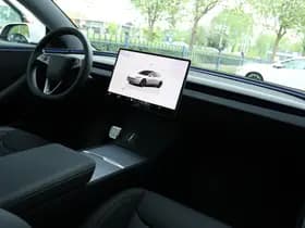 Tesla Model thumbnail 6