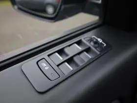 Land Rover Discovery Sport P300e 1.5 R-Dynamic thumbnail 32