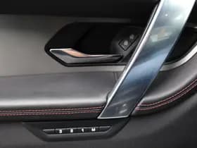 Land Rover Discovery Sport P300e 1.5 R-Dynamic thumbnail 33