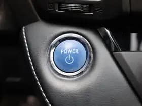 Toyota RAV4 2.5 Hybrid AWD thumbnail 11