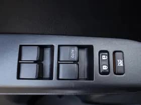 Toyota RAV4 2.0 VVT-i Dynamic BLACK-EDITION thumbnail 24