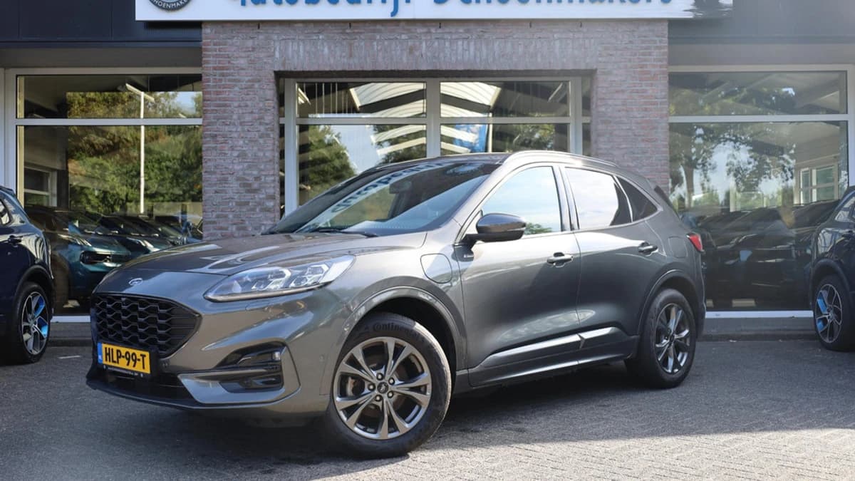 Ford Kuga ST-Line X PHEV — foto 1
