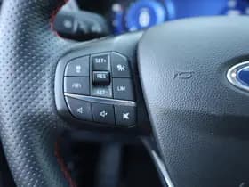 Ford Kuga ST-Line X PHEV thumbnail 12