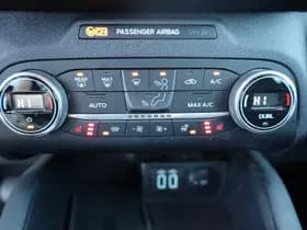 Ford Kuga ST-Line X PHEV thumbnail 16