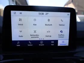 Ford Kuga ST-Line X PHEV thumbnail 27