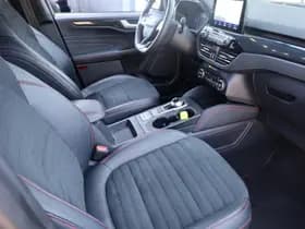 Ford Kuga ST-Line X PHEV thumbnail 32