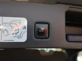 Ford Kuga ST-Line X PHEV thumbnail 34