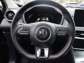 MG EHS 1.5 TGDI Luxury PHEV Plug-in thumbnail 17