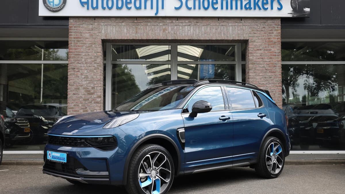 Lynk & Co 01 1.5 STUURVERWARMING MY23 — foto 1