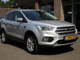 Ford Kuga 1.5 EcoBoost Titanium thumbnail 3