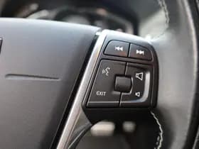 Volvo XC60 2.0 D4 FWD R-Design thumbnail 13