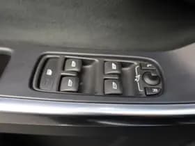 Volvo XC60 2.0 D4 FWD R-Design thumbnail 14