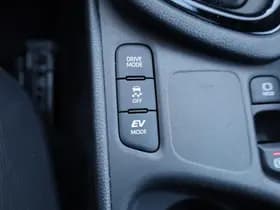 Toyota Yaris 1.5 Hybrid Executive thumbnail 20