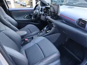 Toyota Yaris 1.5 Hybrid Executive thumbnail 24