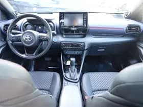 Toyota Yaris 1.5 Hybrid Executive thumbnail 4