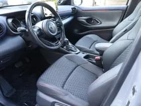 Toyota Yaris 1.5 Hybrid Executive thumbnail 5