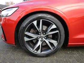 Volvo S60 2.0 T4 R-Design thumbnail 8