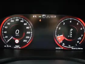 Volvo S60 2.0 T4 R-Design thumbnail 9