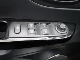 Renault Captur 0.9 TCe Xmod thumbnail 24