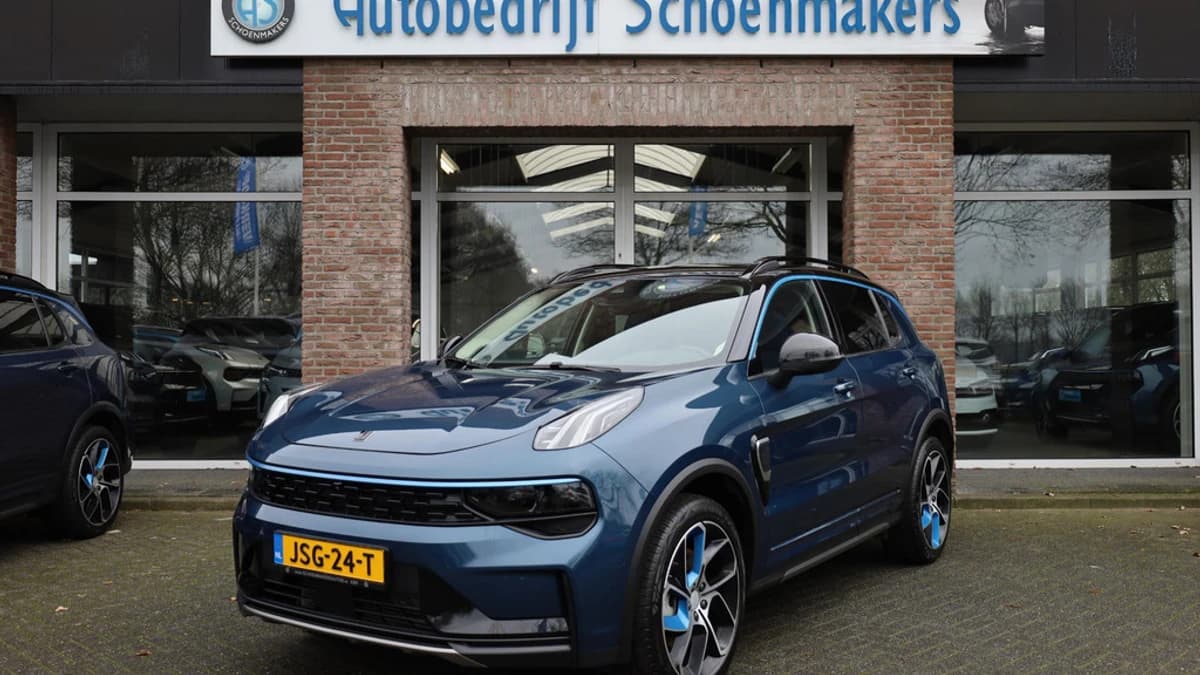 Lynk & Co 01 1.5 261PK! + 6.6Kwh LADEN! — foto 1
