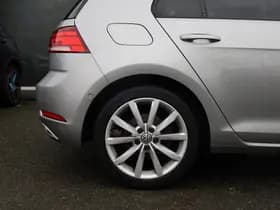 Volkswagen Golf 1.5 TSI Highline thumbnail 4