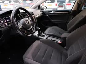 Volkswagen Golf 1.5 TSI Highline thumbnail 6