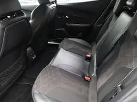Peugeot 2008 1.2 PureTech GT Pack 131PK!! thumbnail 5