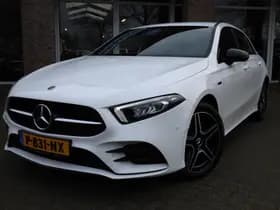 Mercedes-Benz A-Klasse 250 e Premium AMG thumbnail 13