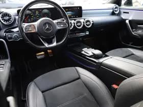 Mercedes-Benz A-Klasse 250 e Premium AMG thumbnail 5