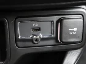 Jeep Renegade 1.4 MultiAir Longitude thumbnail 17