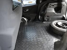 Jeep Renegade 1.4 MultiAir Longitude thumbnail 22