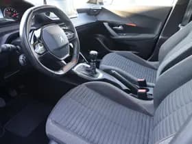 Peugeot 2008 1.2 PureTech Active thumbnail 4