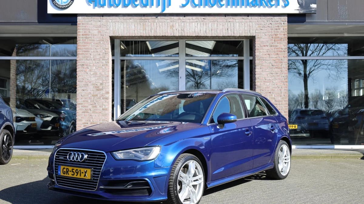 Audi A3 Sportback 1.4 e-tron PHEV S-Line Ambition Pro Line plus — foto 1