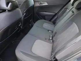 Kia Sportage 1.6 T-GDi MHEV DynamicLine thumbnail 6