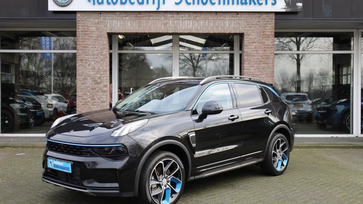 Lynk & Co 01 1.5 261PK! 6.6Kwh LADEN! — foto 1