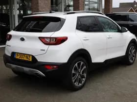 Kia Stonic 1.0 T-GDi ExecutiveLine thumbnail 3