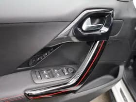 Peugeot 2008 1.2 PureTech GT-Line thumbnail 21