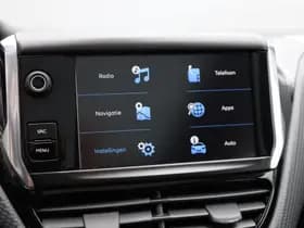 Peugeot 2008 1.2 PureTech GT-Line thumbnail 28