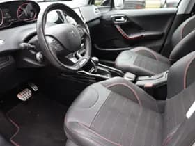 Peugeot 2008 1.2 PureTech GT-Line thumbnail 5