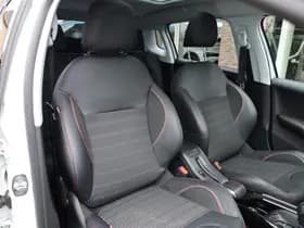 Peugeot 2008 1.2 PureTech GT-Line thumbnail 6