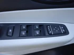 Renault Captur 1.2 TCe Initiale Paris thumbnail 24