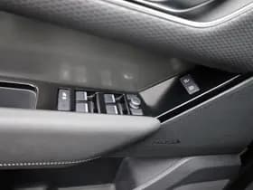 Land Rover Rover Range Rover Velar 2.0 P400e 4X4 thumbnail 26