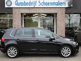 Volkswagen Golf thumbnail 2