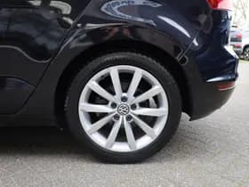 Volkswagen Golf thumbnail 4