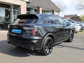 Lynk & Co 01 thumbnail 3