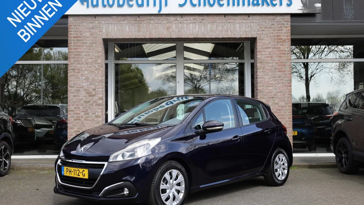 Peugeot 208 — foto 1