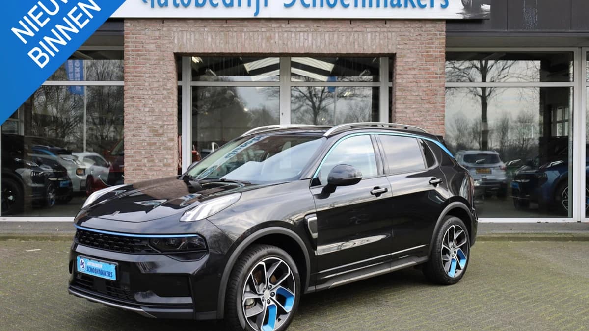 Lynk & Co 01 — foto 1