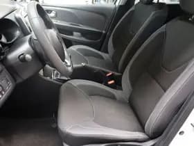 Renault Clio thumbnail 19