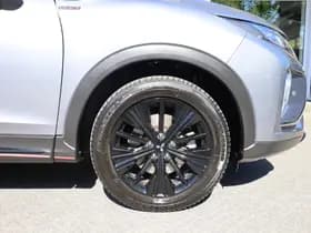 Mitsubishi Eclipse Cross thumbnail 4