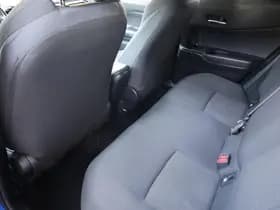 Toyota C-HR thumbnail 29